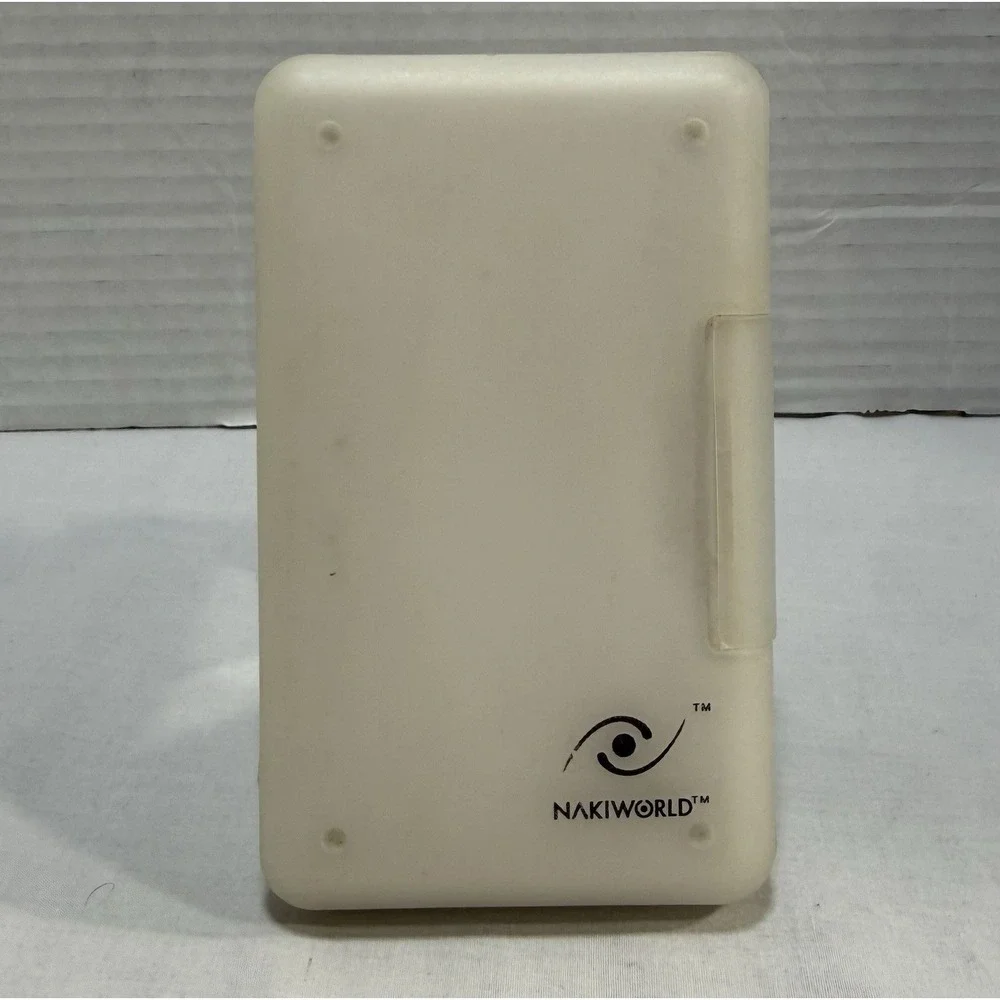 Nakiworld Nintendo DS White‎ 6 Game Travel Case